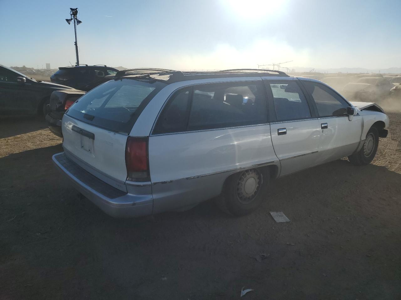 Image 3 of 1991 CHEVROLET CAPRICE  1991 with VIN 1G1BL83E5MW242770