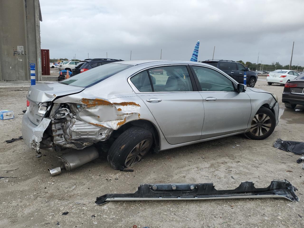 Image 3 of 2014 HONDA ACCORD LX 2014 with VIN 1HGCR2F39EA151292