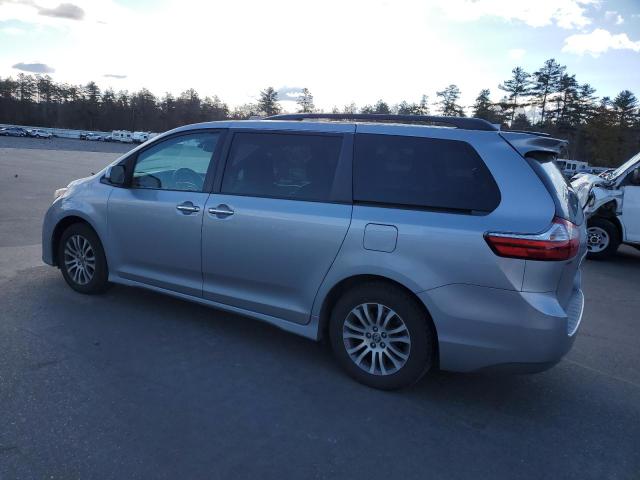 Image 2 of 2018 TOYOTA SIENNA XLE 2018 with VIN 5TDYZ3DC8JS924327