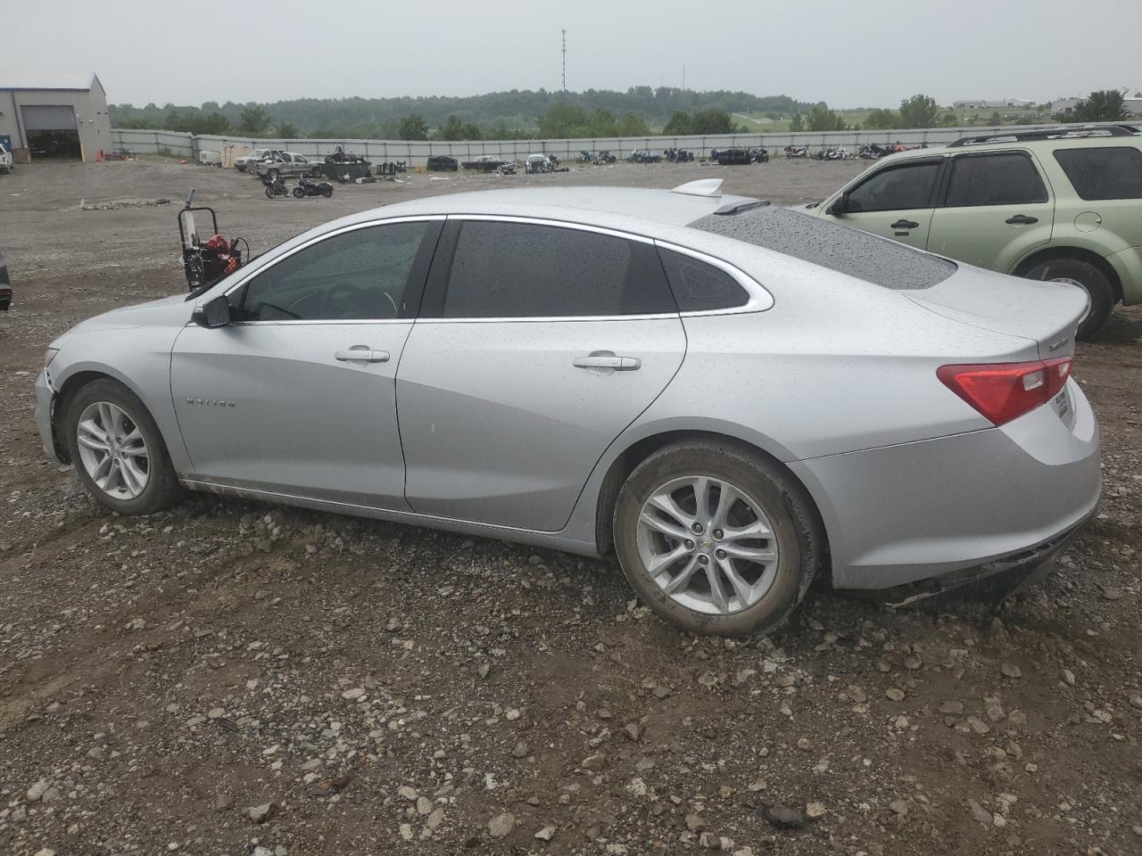 Изображение 2 2016 CHEVROLET MALIBU LT 2016 с VIN 1G1ZE5ST7GF312524