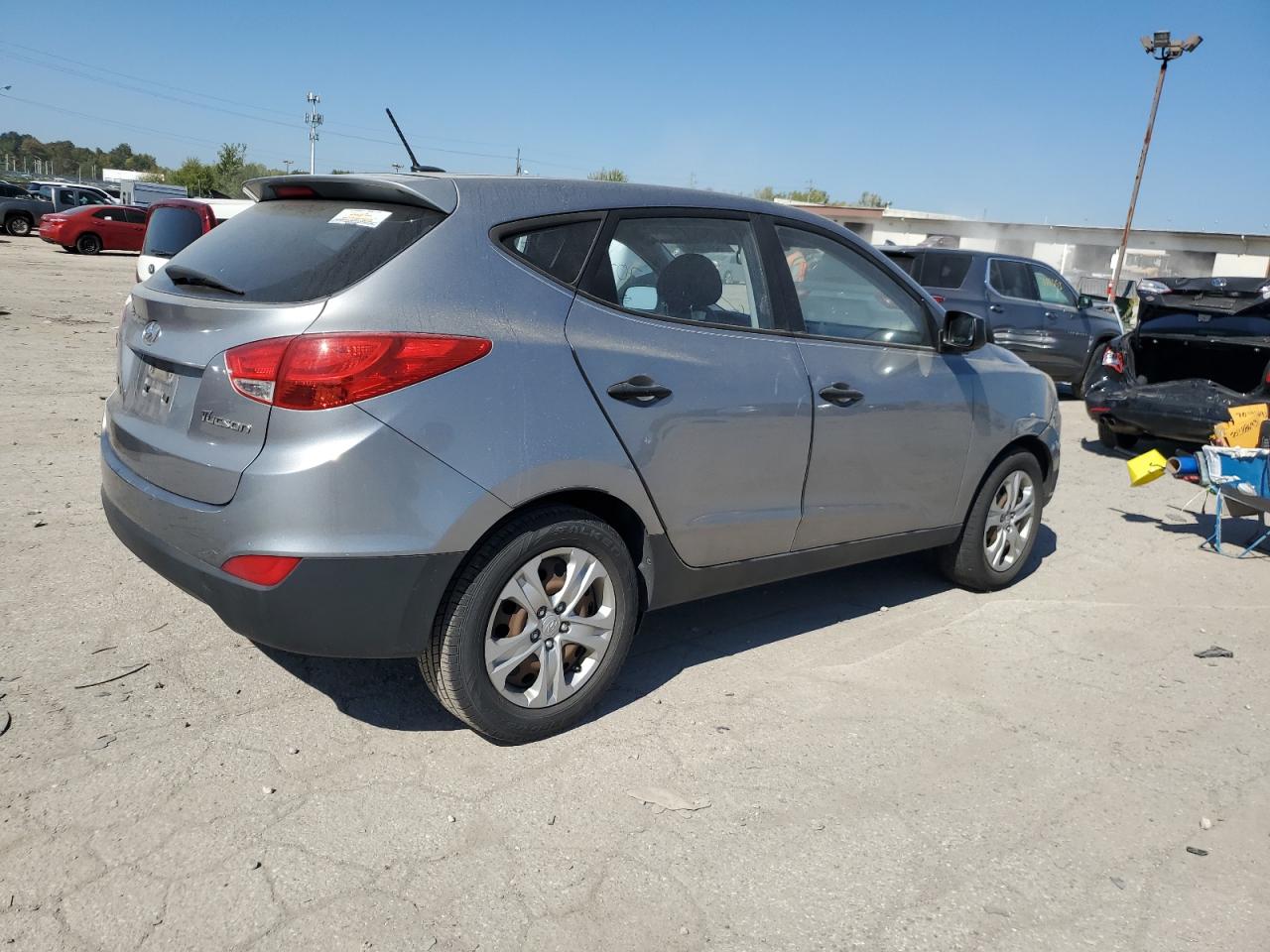 Изображение 3 2011 HYUNDAI TUCSON GL 2011 с VIN KM8JT3AB2BU159946