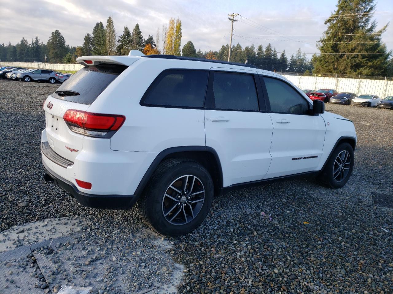 Image 3 of 2017 JEEP GRAND CHEROKEE TRAILHAWK 2017 with VIN 1C4RJFLG7HC842148