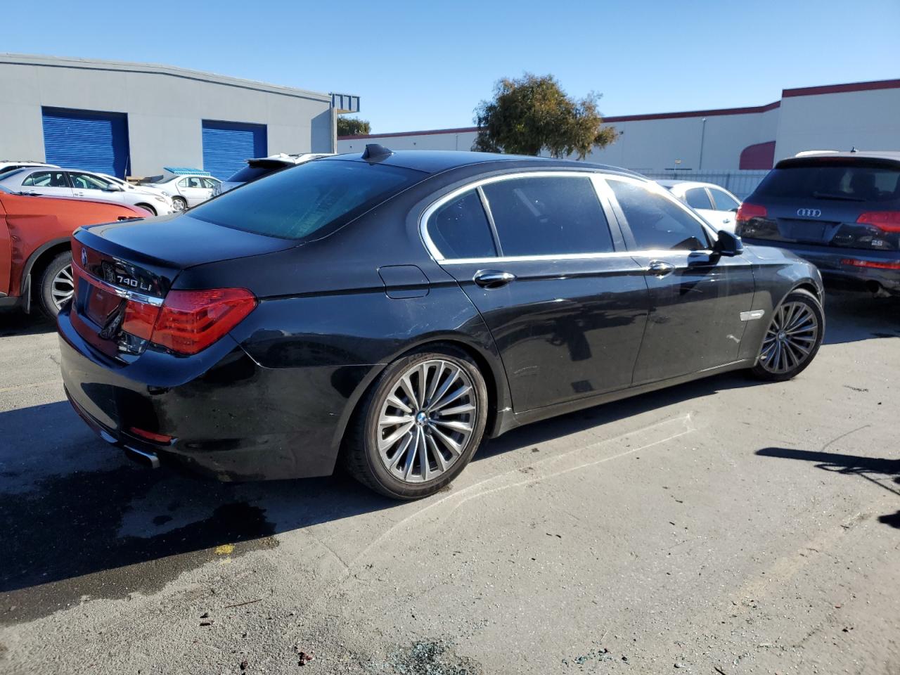 Obraz 3 z 2012 BMW 740 LI 2012 z VIN WBAKB4C50CC575359