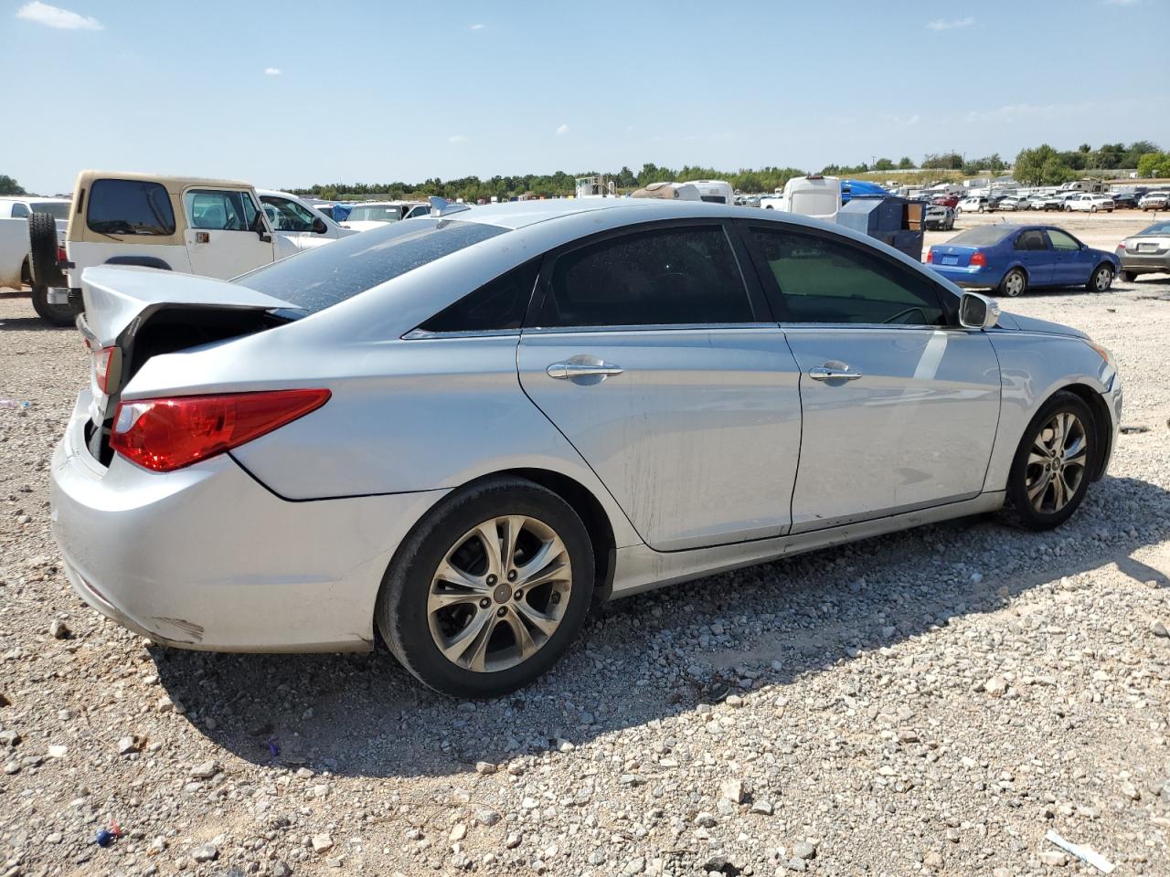 Image 3 of 2011 HYUNDAI SONATA SE 2011 with VIN 5NPEC4AC1BH012337