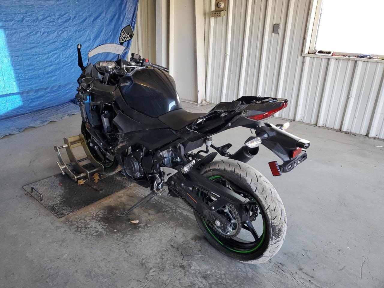 Image 3 of 2022 KAWASAKI EX400  2022 with VIN JKAEXKG18NDAG8311