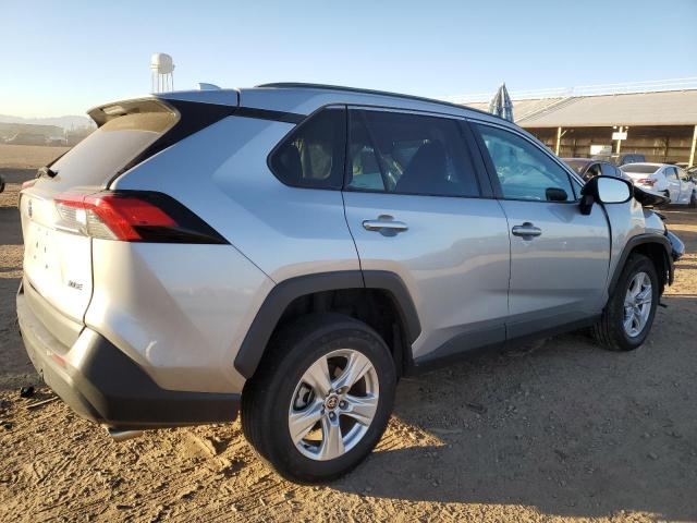 Obraz 3 z 2021 TOYOTA RAV4 XLE 2021 z VIN 2T3W1RFV4MW128189