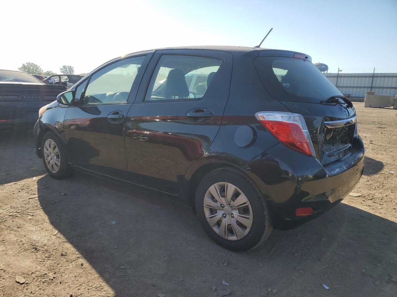 Image 2 of 2014 TOYOTA YARIS  2014 with VIN JTDKTUD39ED575757