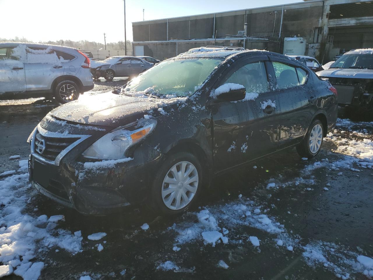 Изображение 1 2018 NISSAN VERSA S 2018 с VIN 3N1CN7APXJL862443