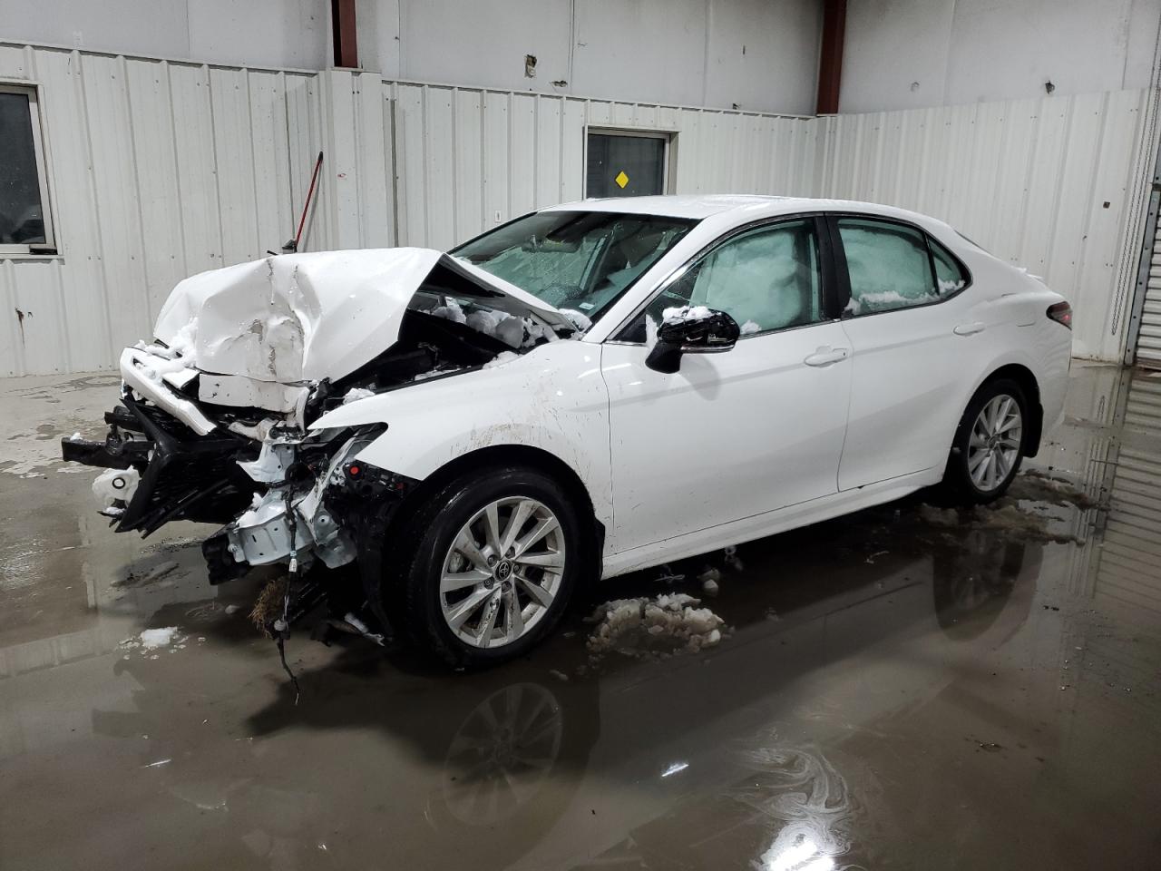 Изображение 1 2023 TOYOTA CAMRY SE NIGHT SHADE 2023 с VIN 4T1G11AK7PU085161