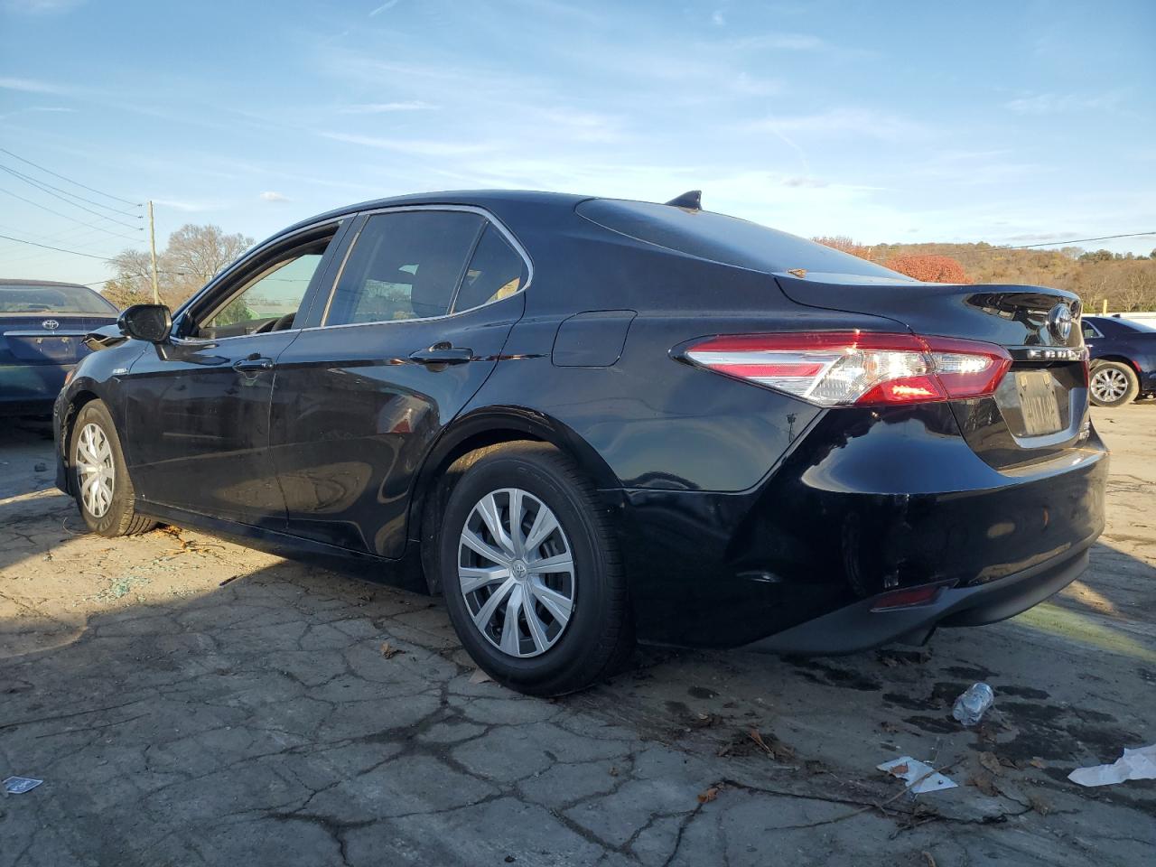 Image 2 of 2020 TOYOTA CAMRY LE 2020 with VIN 4T1C31AK6LU018490