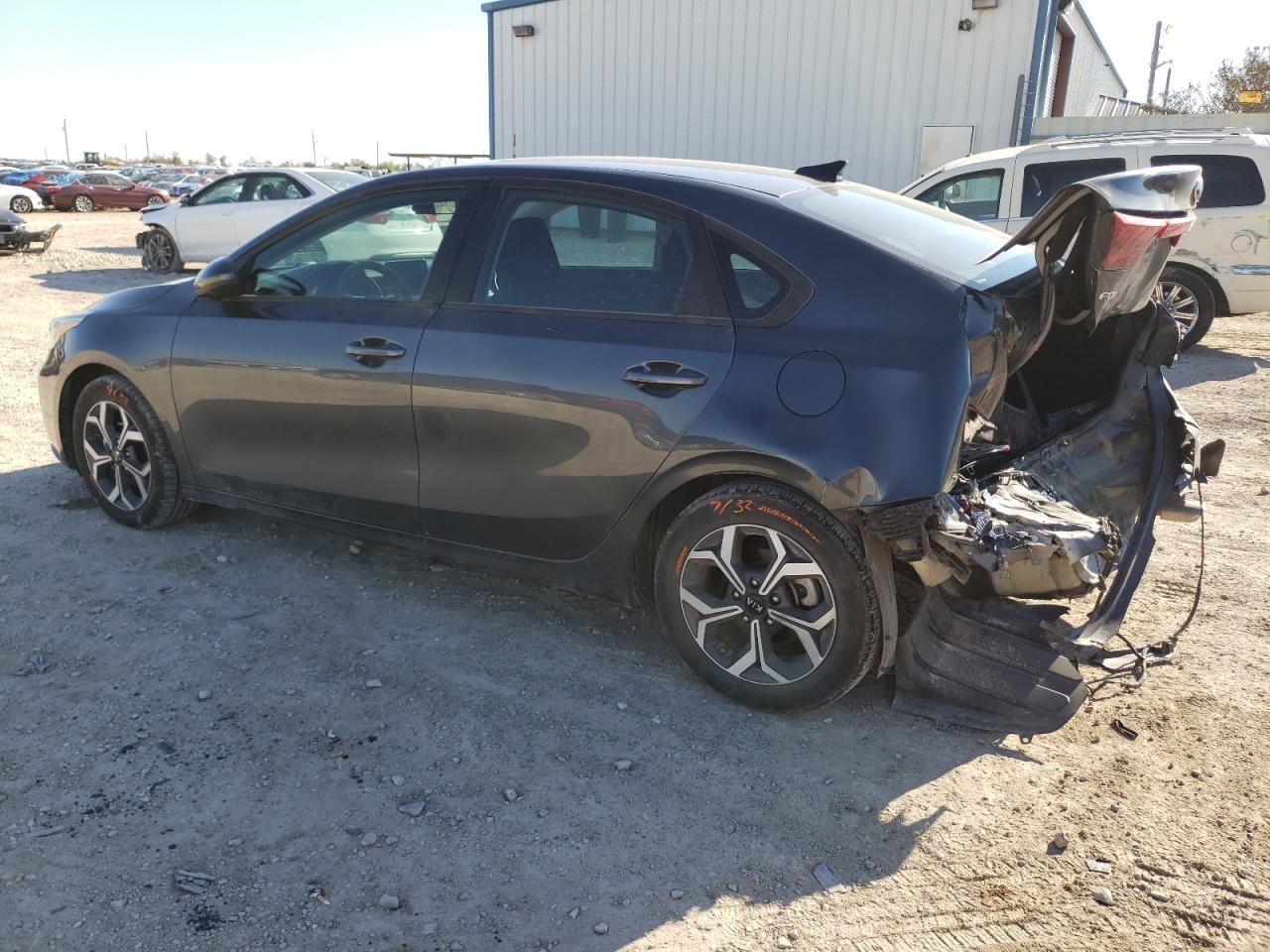Obraz 2 z 2021 KIA FORTE FE 2021 z VIN 3KPF24AD3ME331276