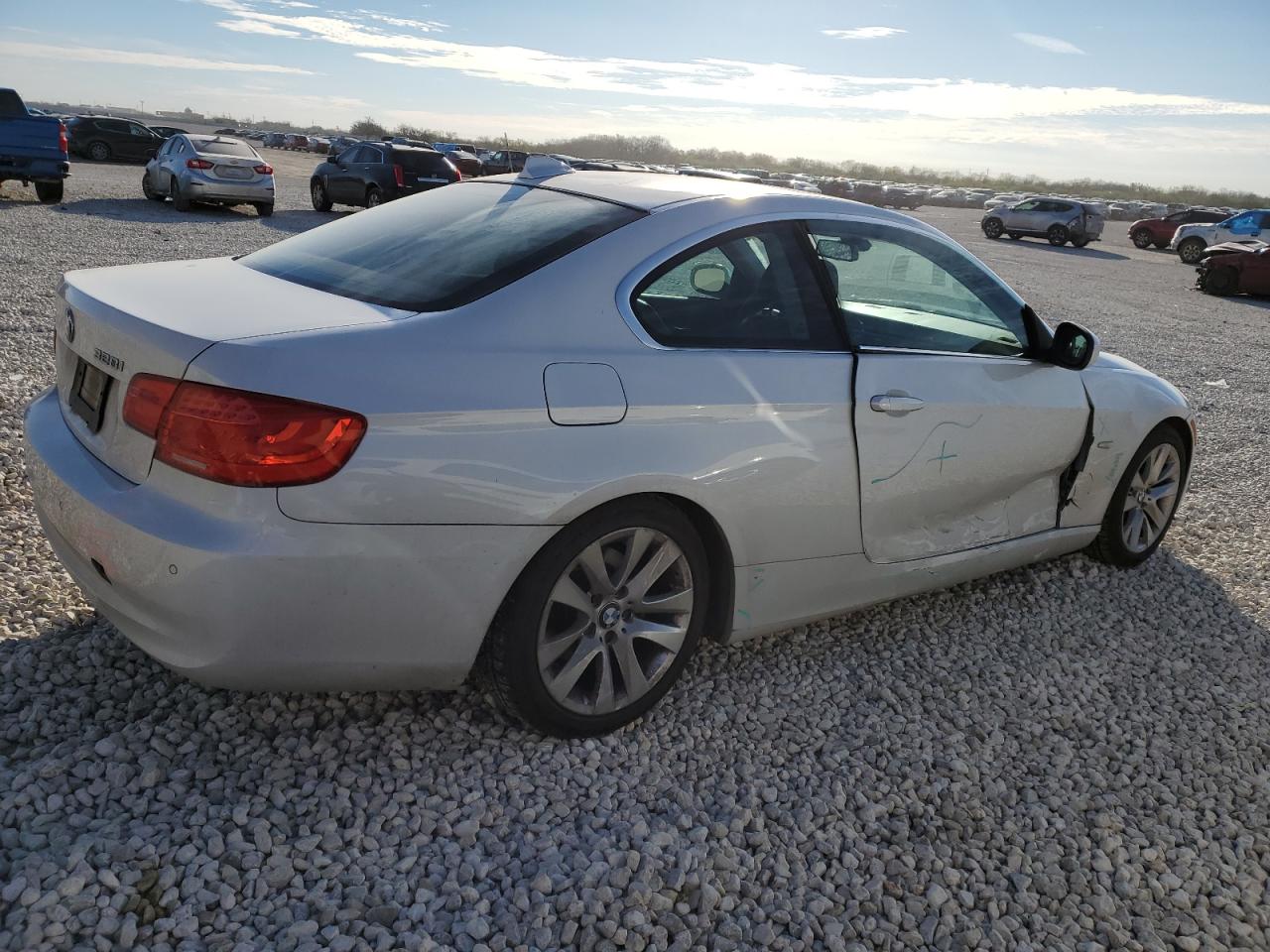 Obraz 3 z 2013 BMW 328 I 2013 z VIN WBAKE3C52DE771990