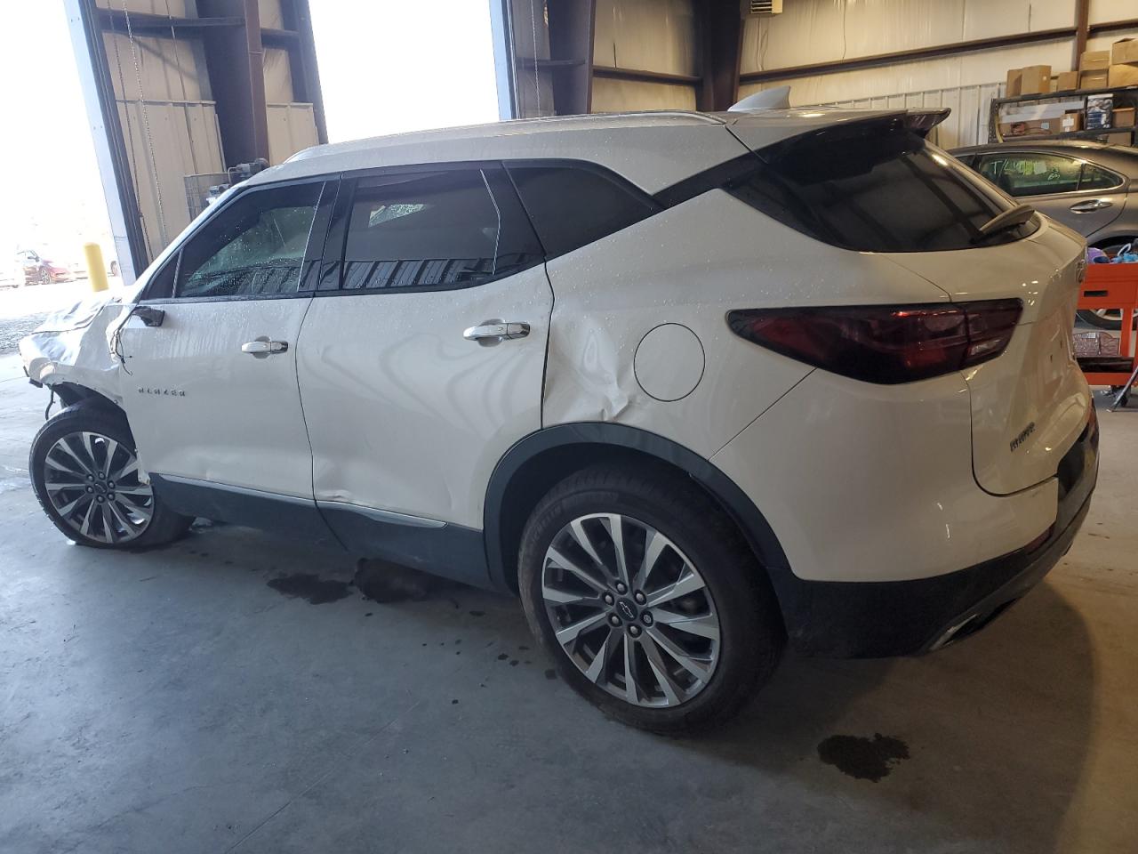 Изображение 2 2023 CHEVROLET BLAZER PREMIER 2023 с VIN 3GNKBFR41PS177940