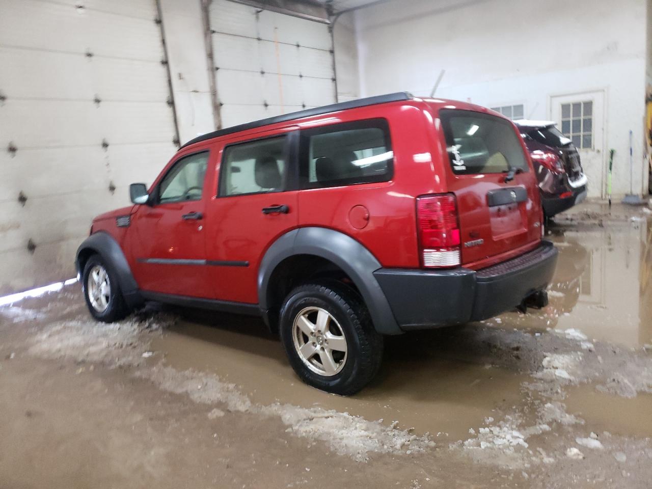 Изображение 2 2008 DODGE NITRO SXT 2008 с VIN 1D8GU28K68W258330