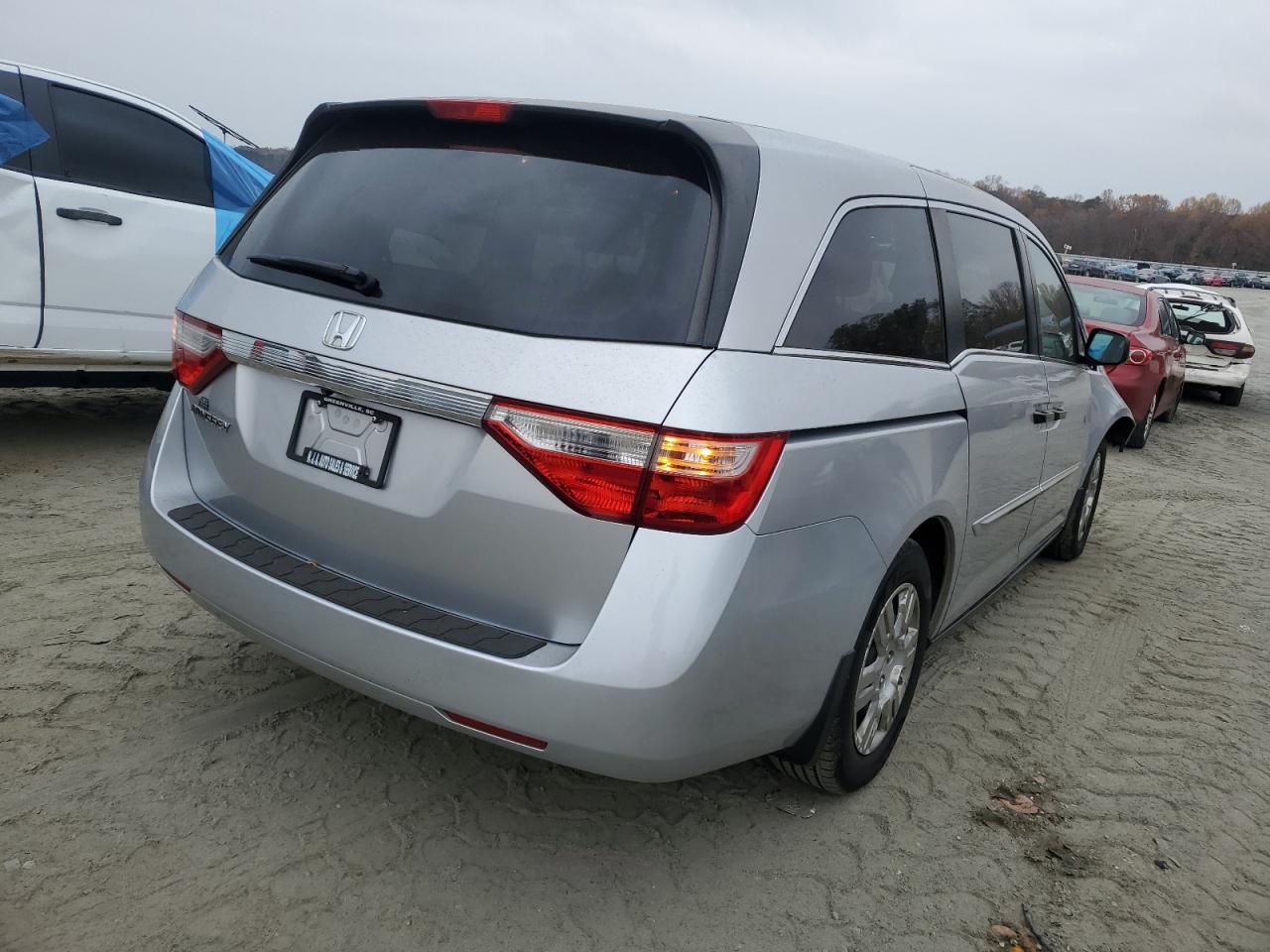 Image 3 of 2013 HONDA ODYSSEY LX 2013 with VIN 5FNRL5H25DB003744