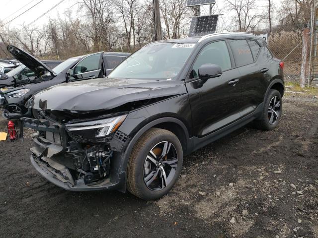 Изображение 2023 VOLVO XC40 CORE 2023