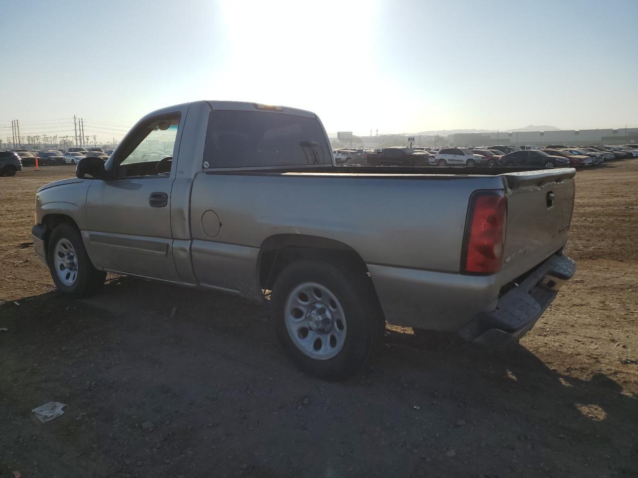 Obraz 2 z 2003 CHEVROLET SILVERADO C1500 2003 z VIN 1GCEC14X43Z262825