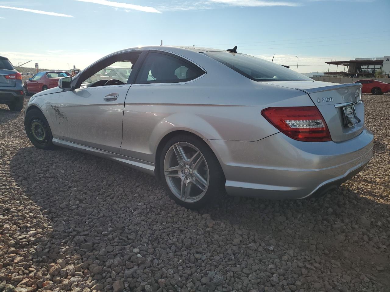 Изображение 2 2013 MERCEDES-BENZ C 250 2013 с VIN WDDGJ4HB5DF951702