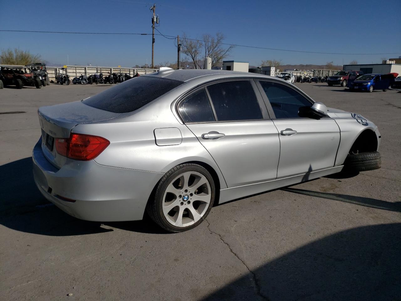Изображение 3 2013 BMW 328 I SULEV 2013 с VIN WBA3C1C50DF443380