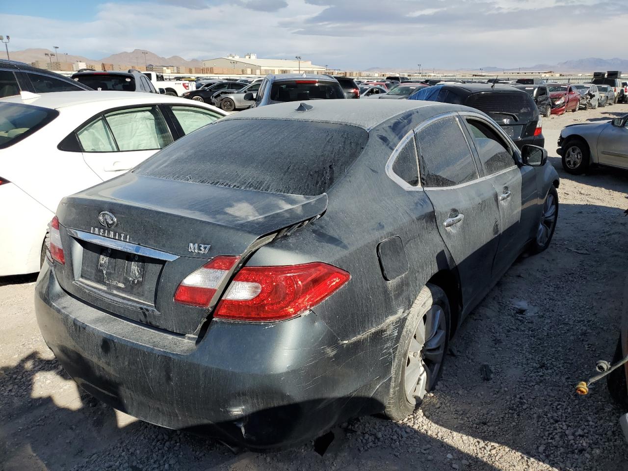 Obraz 3 z 2011 INFINITI M37  2011 z VIN JN1BY1AP2BM324701