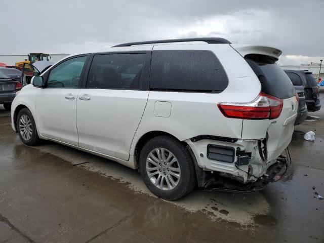 Изображение 2 2016 TOYOTA SIENNA XLE 2016 с VIN 5TDYK3DC1GS749559
