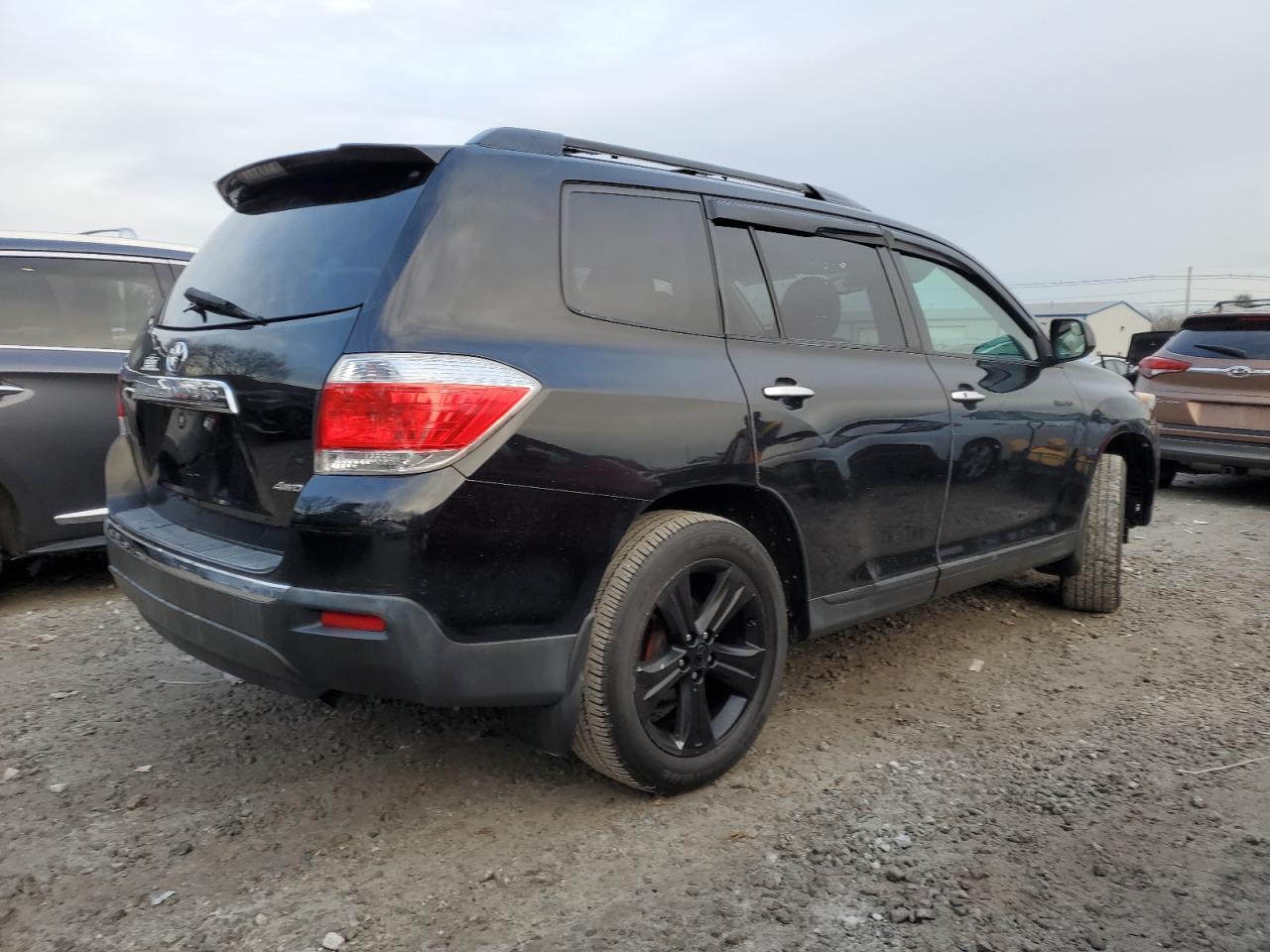 Obraz 3 z 2011 TOYOTA HIGHLANDER LIMITED 2011 z VIN 5TDDK3EH6BS065897