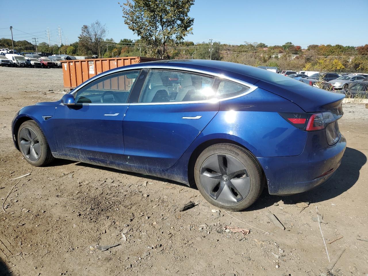 Obraz 2 z 2018 TESLA MODEL 3  2018 z VIN 5YJ3E1EA5JF168256