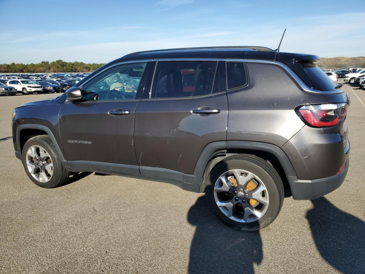 Obraz 2 z 2018 JEEP COMPASS LIMITED 2018 z VIN 3C4NJDCB6JT190303