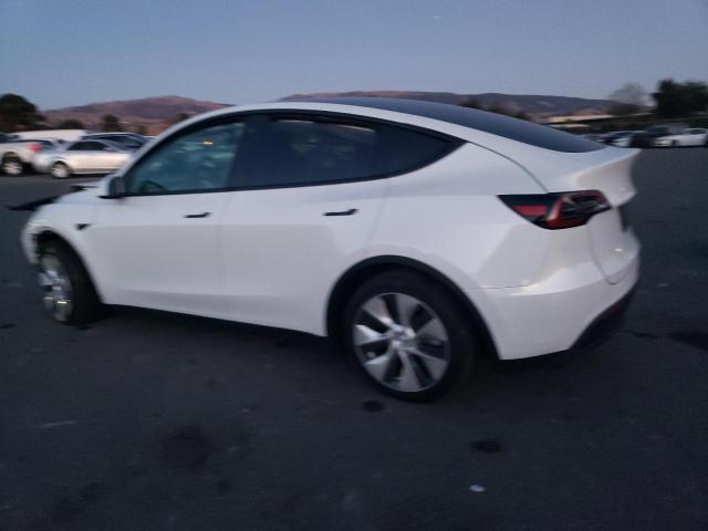 Obraz 2 z 2023 TESLA MODEL Y  2023 z VIN 7SAYGAEEXPF701474