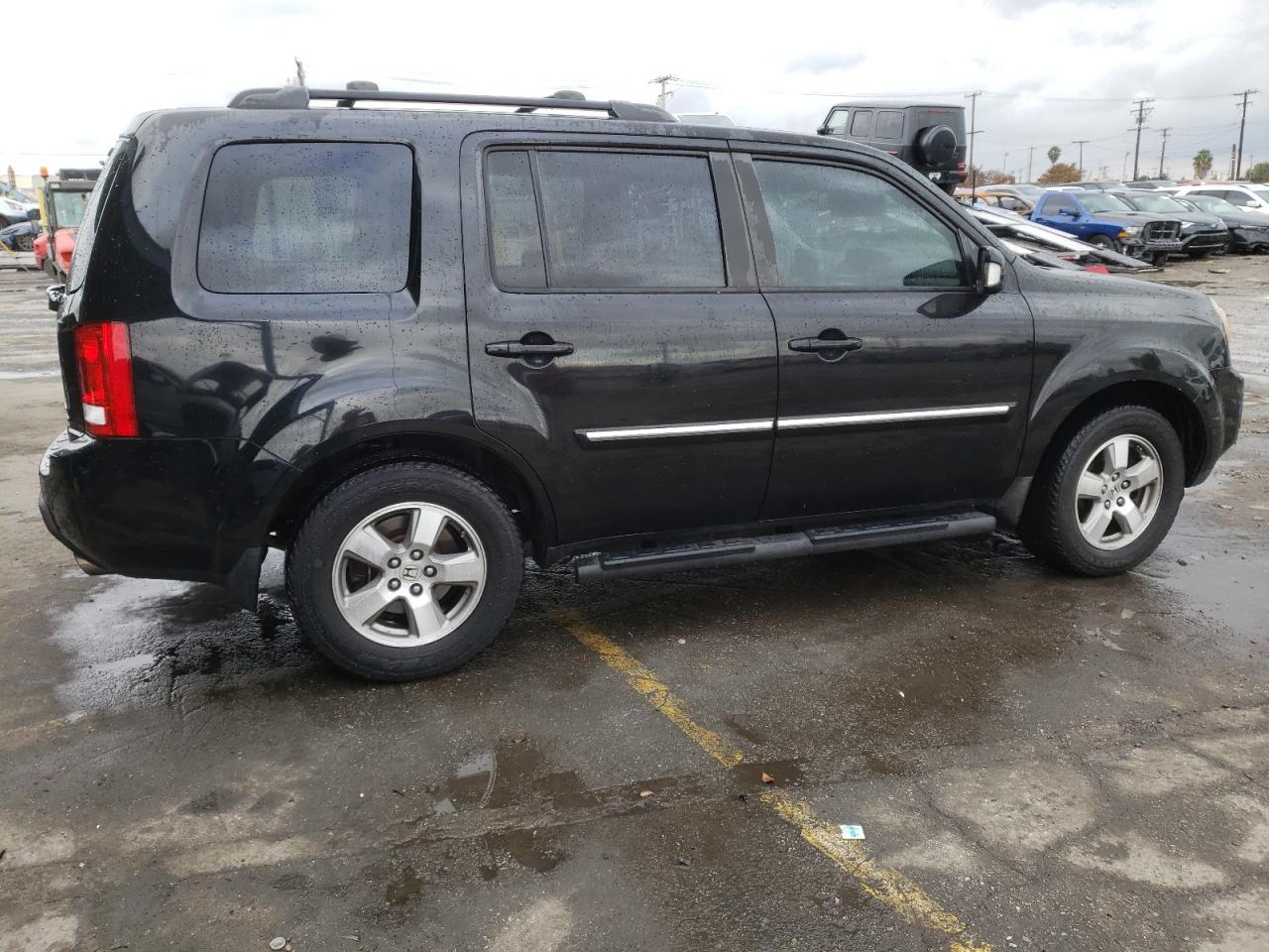 Image 3 of 2009 HONDA PILOT TOURING 2009 with VIN 5FNYF48829B035723