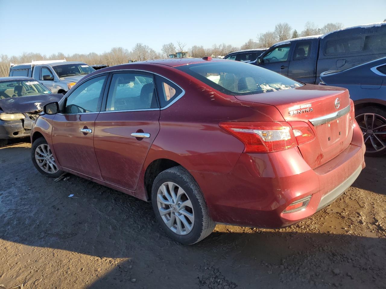 Obraz 2 z 2018 NISSAN SENTRA S 2018 z VIN 3N1AB7AP5JY338085