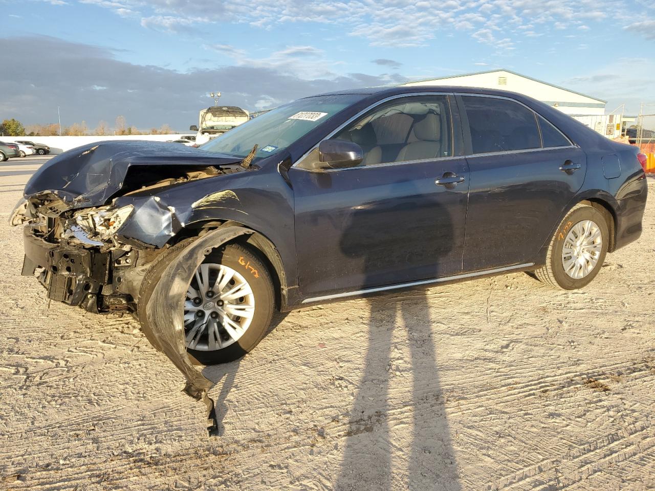 Obraz 1 z 2014 TOYOTA CAMRY L 2014 z VIN 4T4BF1FK6ER411751