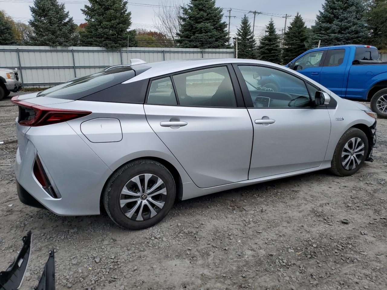 Obraz 3 z 2021 TOYOTA PRIUS PRIME LE 2021 z VIN JTDKAMFP4M3166558