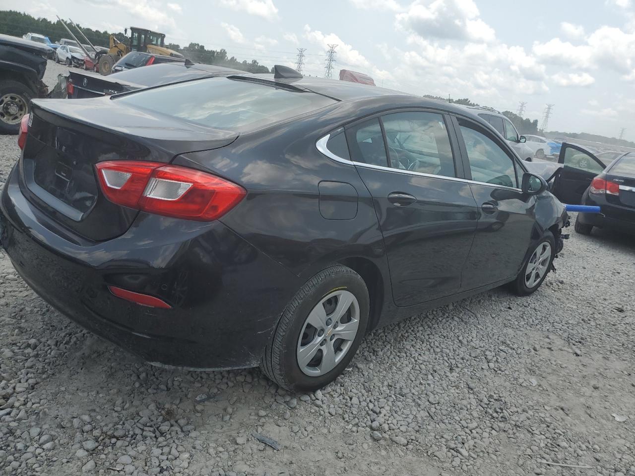 Изображение 3 Chevrolet Cruze Ls 2017 с VIN 1G1BC5SM4H7255419