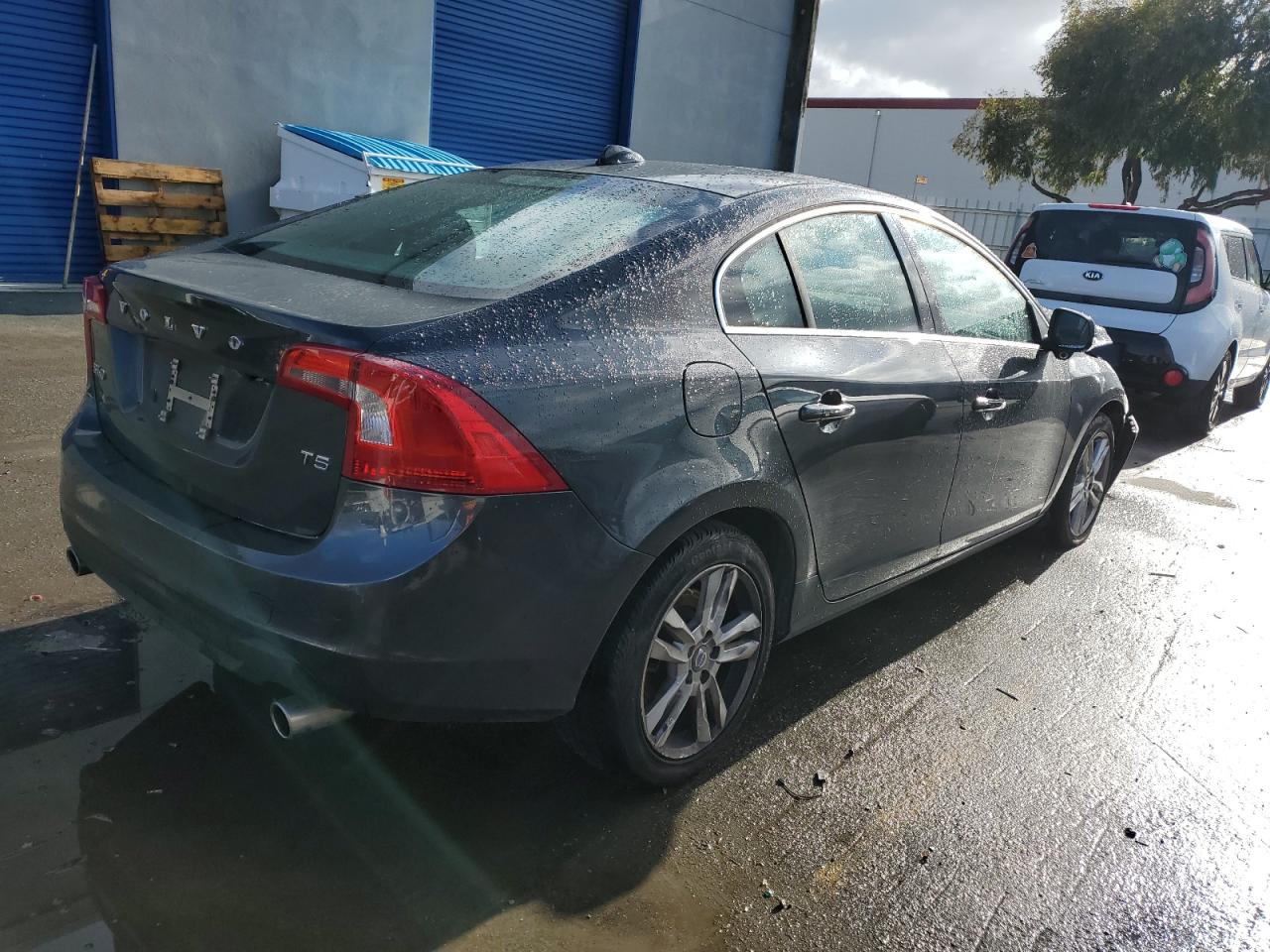 Obraz 3 z 2013 VOLVO S60 T5 2013 z VIN YV1612FS2D1217961