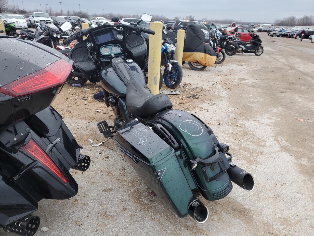 Image 3 of 2021 HARLEY-DAVIDSON FLTRXS  2021 with VIN 1HD1KTP18MB675957