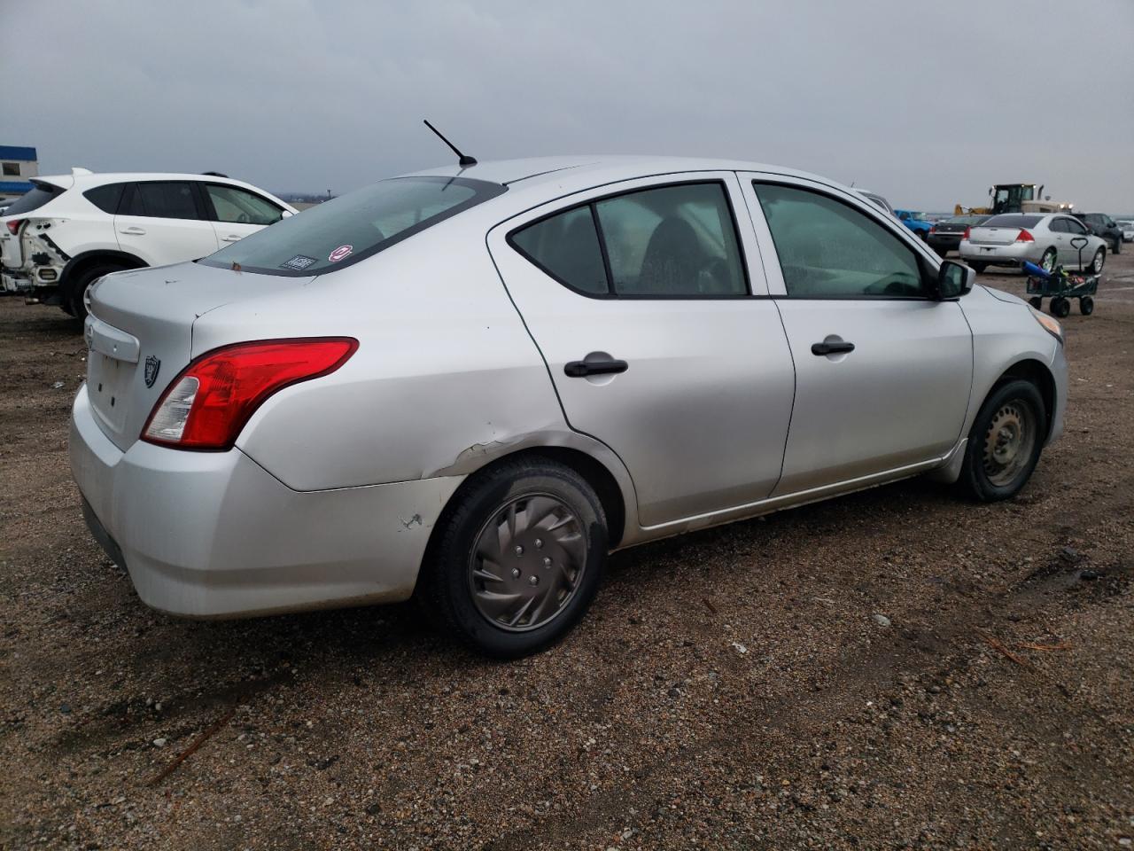 Obraz 3 z 2016 NISSAN VERSA S 2016 z VIN 3N1CN7AP5GL871303