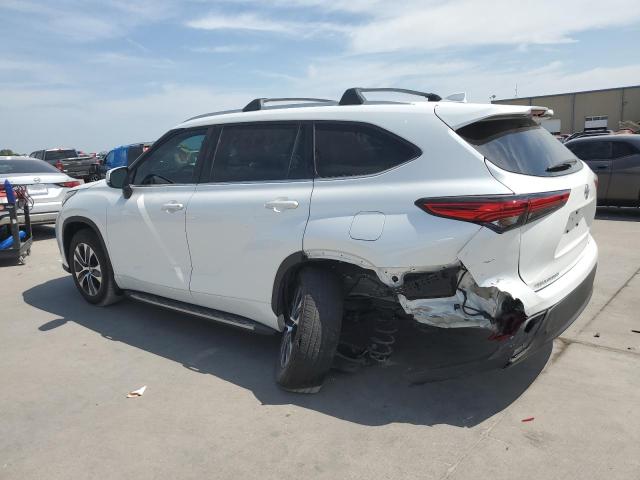 Obraz 2 z 2022 TOYOTA HIGHLANDER XLE 2022 z VIN 5TDGZRAH9NS121627