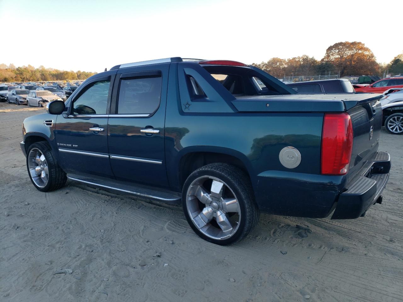 Obraz 2 z 2007 CADILLAC ESCALADE EXT 2007 z VIN 3GYFK62897G196983