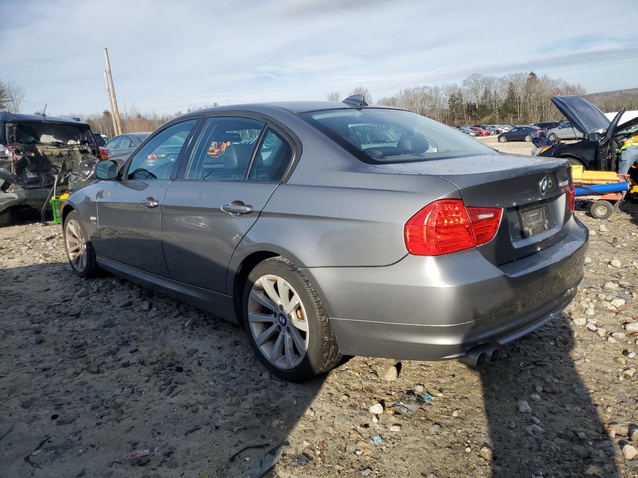 Image 2 of 2011 BMW 328 XI SULEV 2011 with VIN WBAPK5G54BNN31986