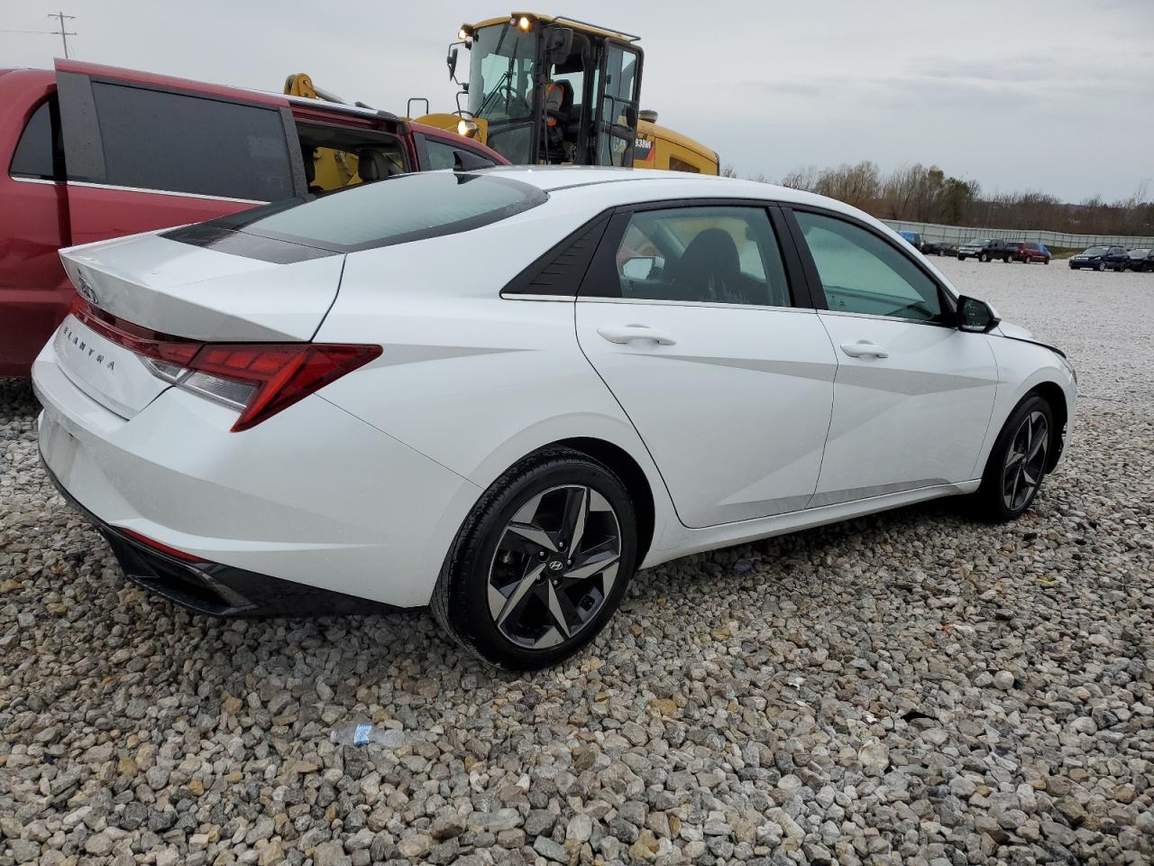 Image 3 of 2022 HYUNDAI ELANTRA SEL 2022 with VIN 5NPLN4AG5NH054275