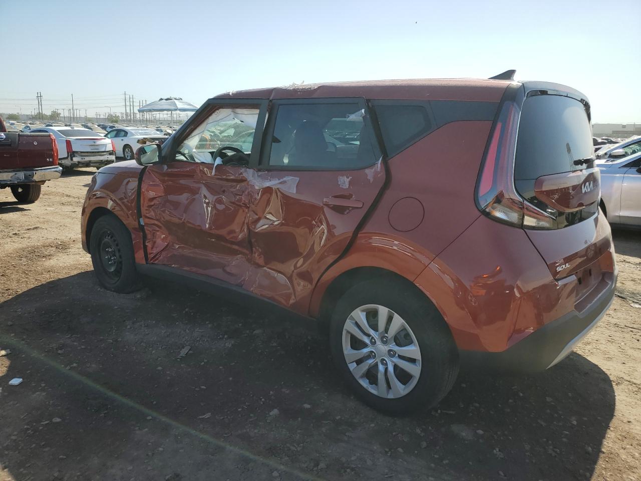 Изображение 2 2023 KIA SOUL LX 2023 с VIN KNDJ23AU5P7850452