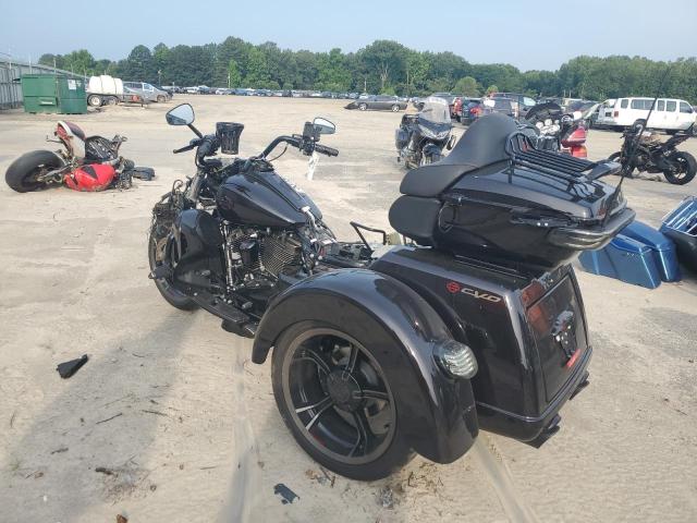 Obraz 3 z 2021 HARLEY-DAVIDSON FLHTCUTGSE  2021 z VIN 1HD1TBH16MB957178