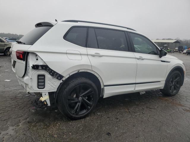 Изображение 3 2023 VOLKSWAGEN TIGUAN SE R-LINE BLACK 2023 с VIN 3VVCB7AX2PM029911