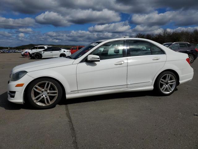 Image 1 of 2013 MERCEDES-BENZ C 300 4MATIC 2013 with VIN WDDGF8AB1DR261043