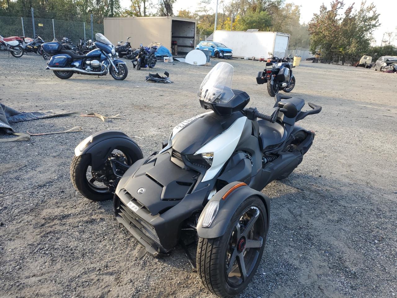 Изображение 2 2022 CAN-AM RYKER SPORT 2022 с VIN 3JB2JEG28NJ003876