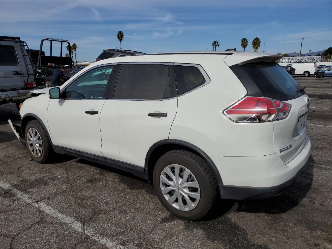 Image 2 of 2016 NISSAN ROGUE S 2016 with VIN 5N1AT2MT7GC800083