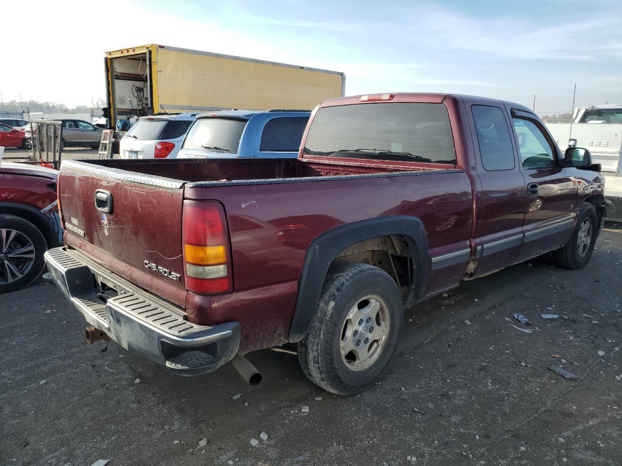 Изображение 3 2000 CHEVROLET SILVERADO C1500 2000 с VIN 2GCEC19V9Y1348851
