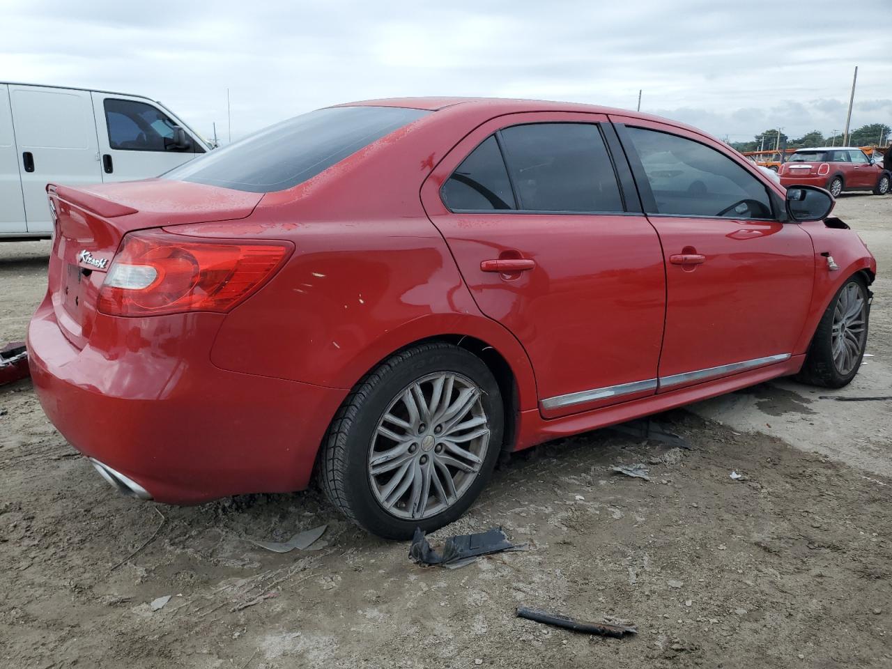 Image 3 of 2011 SUZUKI KIZASHI SPORT GTS 2011 with VIN JS2RE9A69B6110339