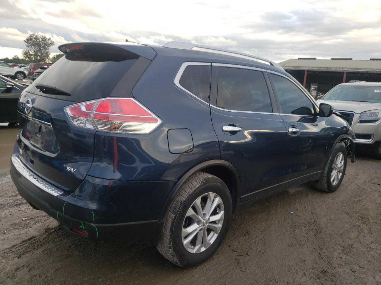 Image 3 of 2016 NISSAN ROGUE S 2016 with VIN KNMAT2MT0GP716569